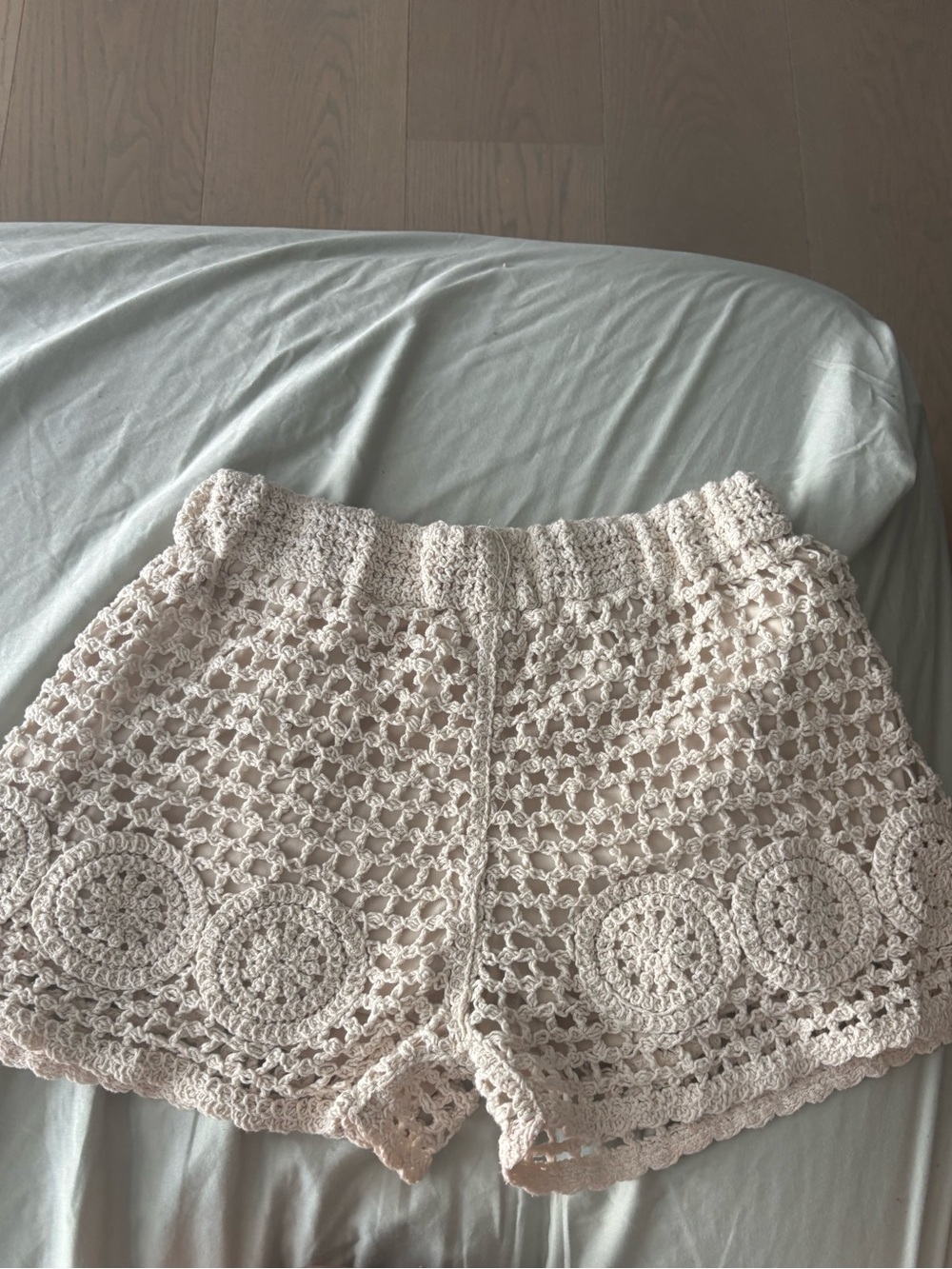 Crochet Lace Cream Women's Shorts